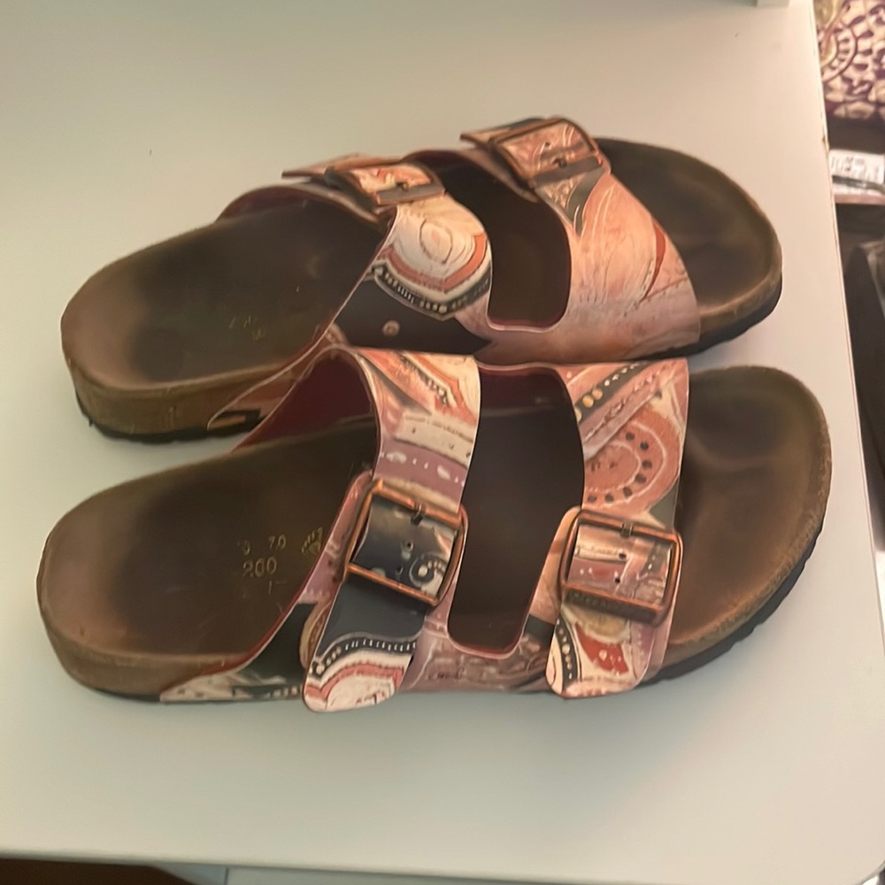 Birkenstocks, papillio